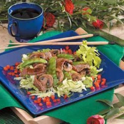 Stir-Fried Beef on Lettuce