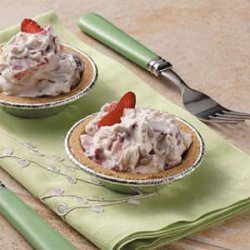 Strawberries 'n' Cream Tarts