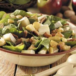 Apple-Brie Spinach Salad