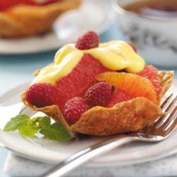 Lacy Fruit Cups with Sabayon Sauce