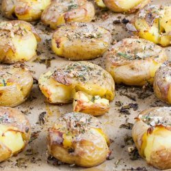 Garlic and Olive Oil Smashed Yukon Gold Potatoes