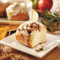 Apple-Pecan Cinnamon Rolls