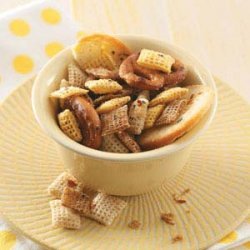 Italian-Style Snack Mix