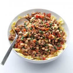 Garlicky Beef & Tomatoes with Pasta