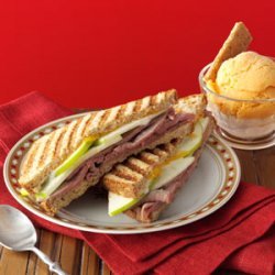 Apple-Beef Panini