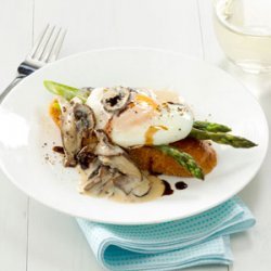 Mushroom & Asparagus Eggs Benedict