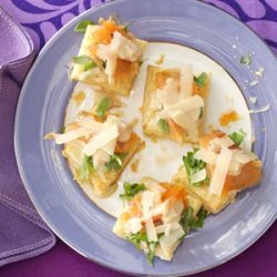 Smoked Salmon Bites with Shallot Sauce