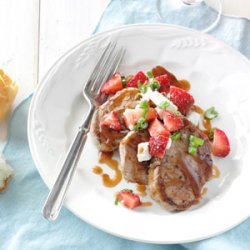 Pork Tenderloin Medallions with Strawberry Sauce