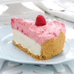 White Chocolate-Raspberry Mousse Cheesecake