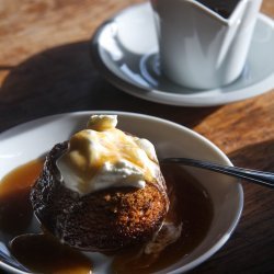 Sticky Date Pudding with Toffee Sauce