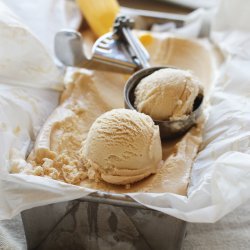 Tiramisu Ice-Cream Cake