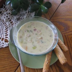 Thick and Creamy New England Clam Chowder