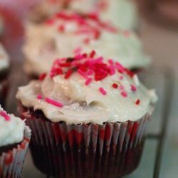 Easy One-Bowl Milk Chocolate Fudge Cupcakes