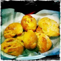 Logan's Roadhouse Buttery Dinner Rolls