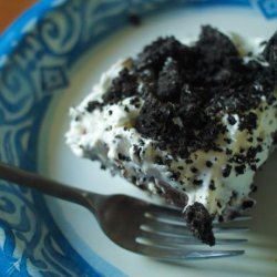 Delicious Oreo Refrigerator Cake (No-Bake)