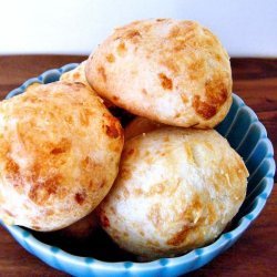Pao de Queijo (Cheese Puffs-Brazilian)