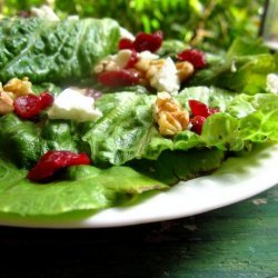 Spring Mix With Walnuts, Cranberries and Goat Cheese