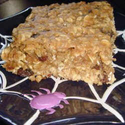 Chewy Oatmeal Spice Bars