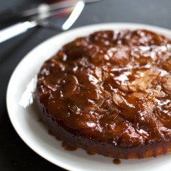 Caramel Apple Cake