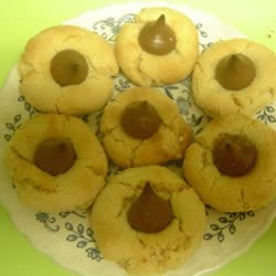 Easy Peanut Blossoms