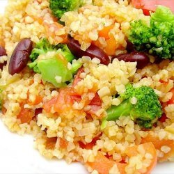 Bulgur Pilaf With Broccoli and Peppers