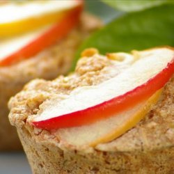 Healthy Low Fat Apple and Oatmeal Muffins