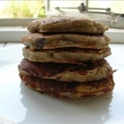 Banana, Raisin, and Oatmeal Pancakes