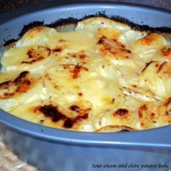 Sour Cream and Chive Potato Bake