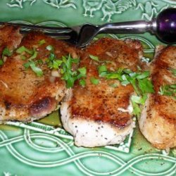 Pan Seared Pork Chops in White Wine Sauce