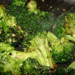 Broccoli with Lemon-Garlic Crumbs