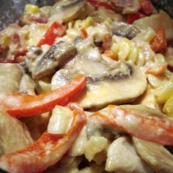 Bow Ties With Chicken and Asiago Cheese Sauce