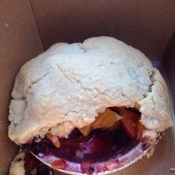 Fresh Peach and Blackberry Cobbler