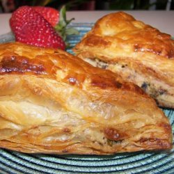 Creamy Chicken and Garlic Picnic Pasties-Parcels With Boursin