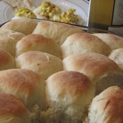 Light and Easy Dinner Rolls